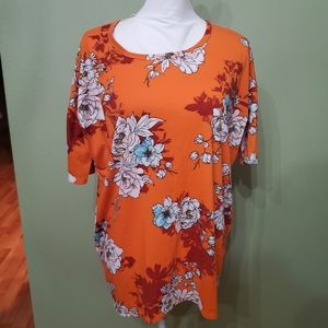 Lularoe small long tshirt.